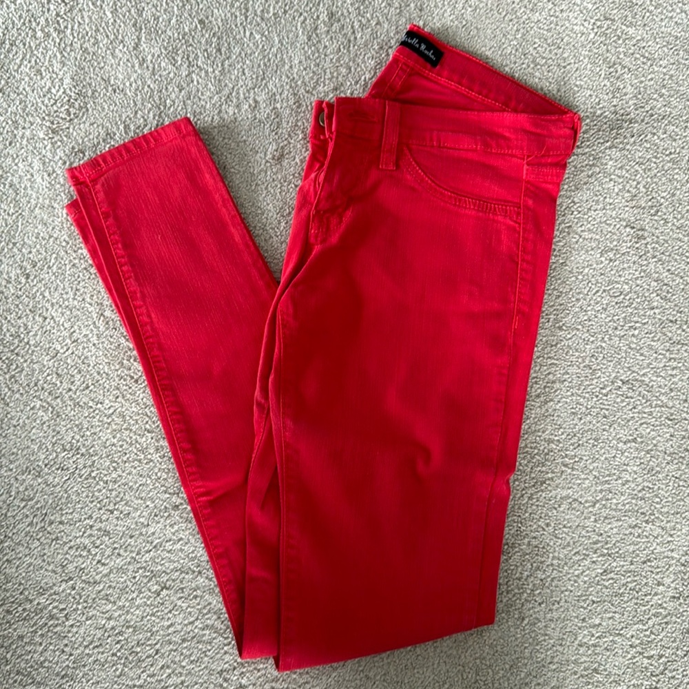 Gabriella Rocha jeans